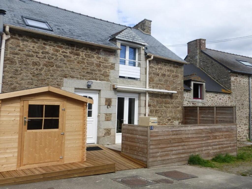 Gite Es Omnes Pleurtuit Exterior foto